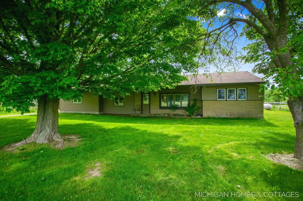 2695 62nd Street Fennville, MI 49408
