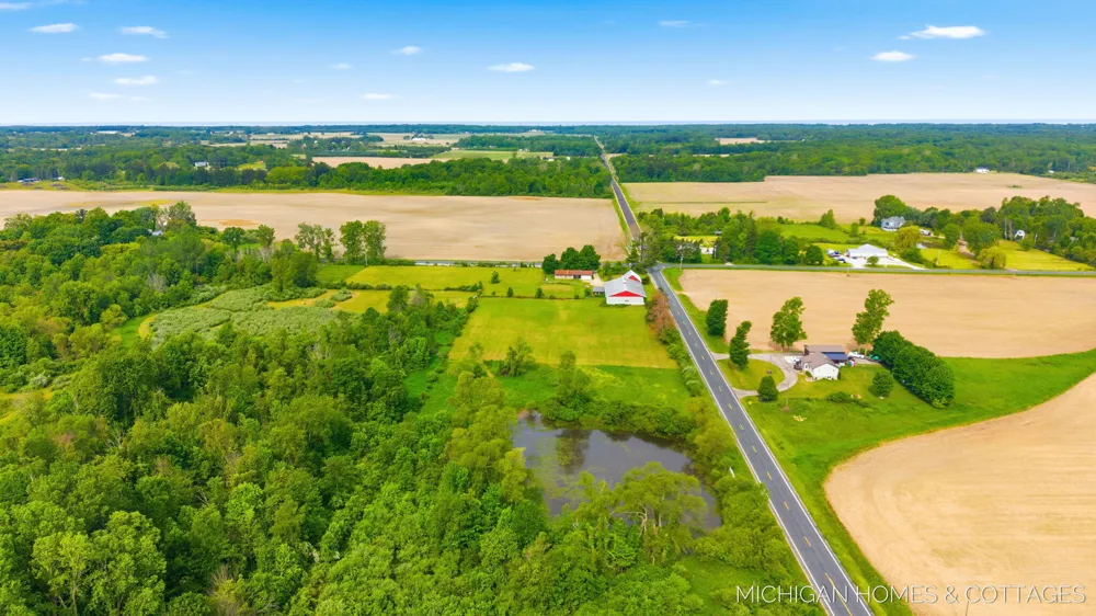 2695 62nd Street Fennville, MI 49408
