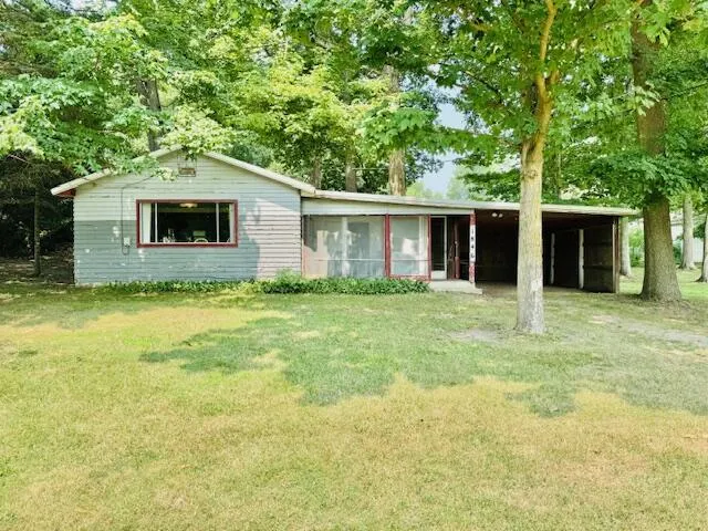 1846 W Tupper Heights Drive Lake Odessa, MI 48849