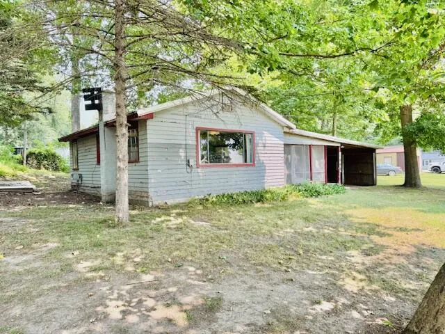 1846 W Tupper Heights Drive Lake Odessa, MI 48849