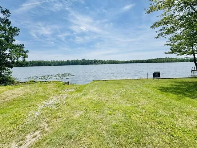 1846 W Tupper Heights Drive Lake Odessa, MI 48849