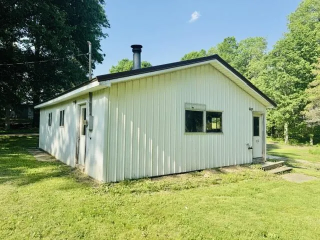 1846 W Tupper Heights Drive Lake Odessa, MI 48849