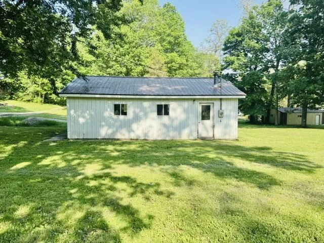 1846 W Tupper Heights Drive Lake Odessa, MI 48849