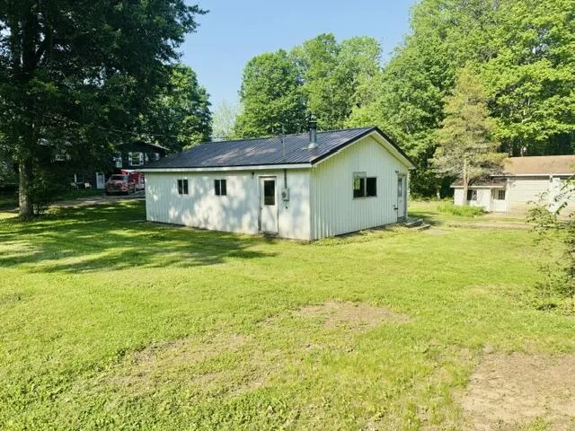1846 W Tupper Heights Drive Lake Odessa, MI 48849
