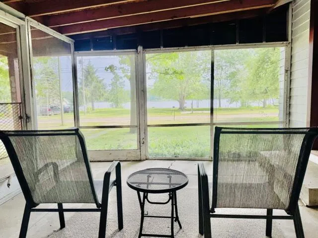 1846 W Tupper Heights Drive Lake Odessa, MI 48849