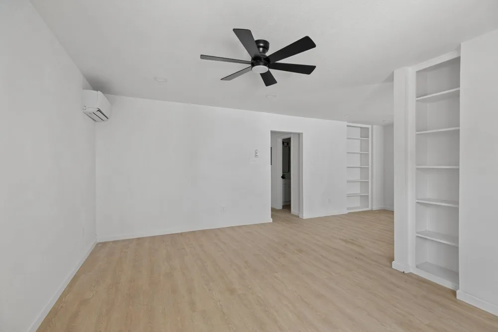 6840 Fairway Drive #1 Houston, TX 77087