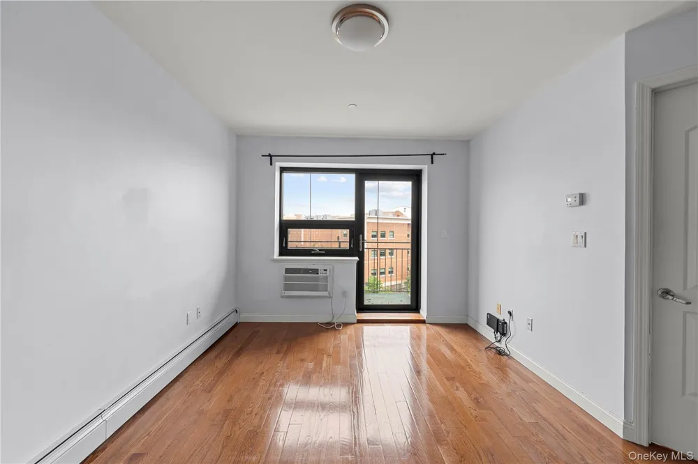 456 W 167th Street #6G New York (Manhattan), NY 10032