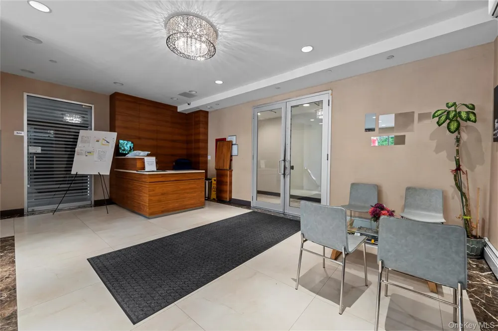 456 W 167th Street #6G New York (Manhattan), NY 10032