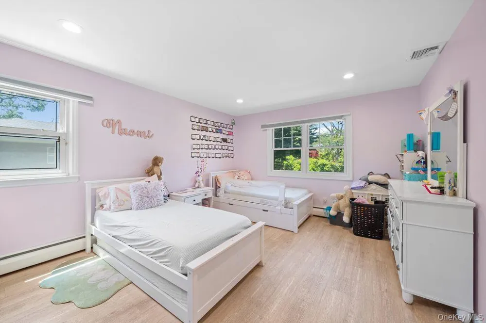 29 Waverly Place Lawrence, NY 11559
