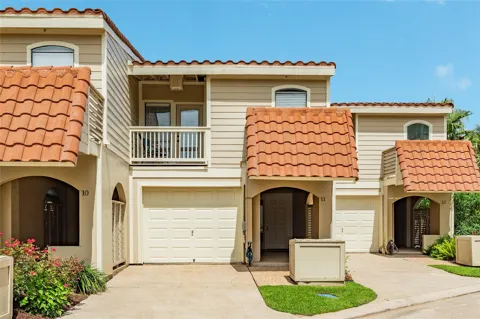 11 Dana Drive #H