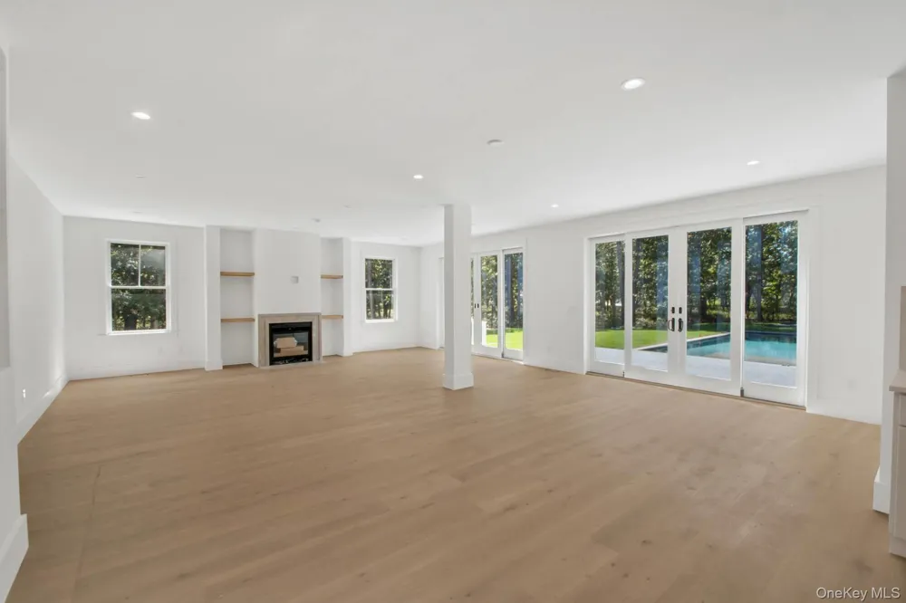 95 Summit Boulevard Westhampton, NY 11977