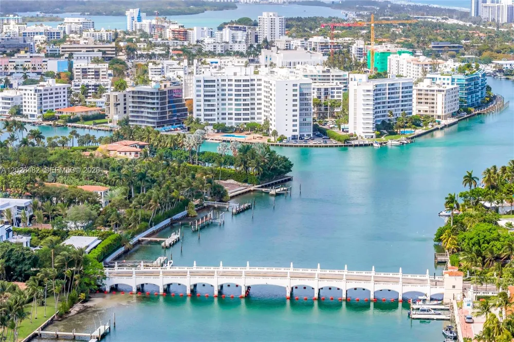 9102 W Bay Harbor Dr #3-C Bay Harbor Islands, FL 33154