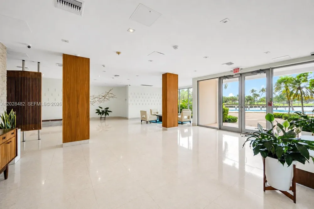 9102 W Bay Harbor Dr #3-C Bay Harbor Islands, FL 33154