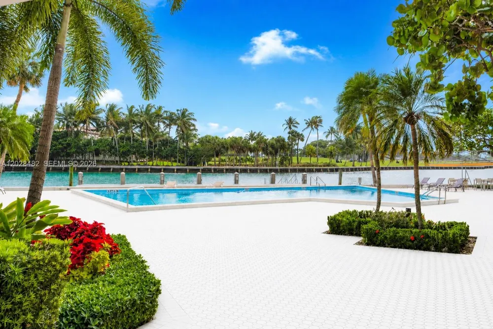 9102 W Bay Harbor Dr #3-C Bay Harbor Islands, FL 33154