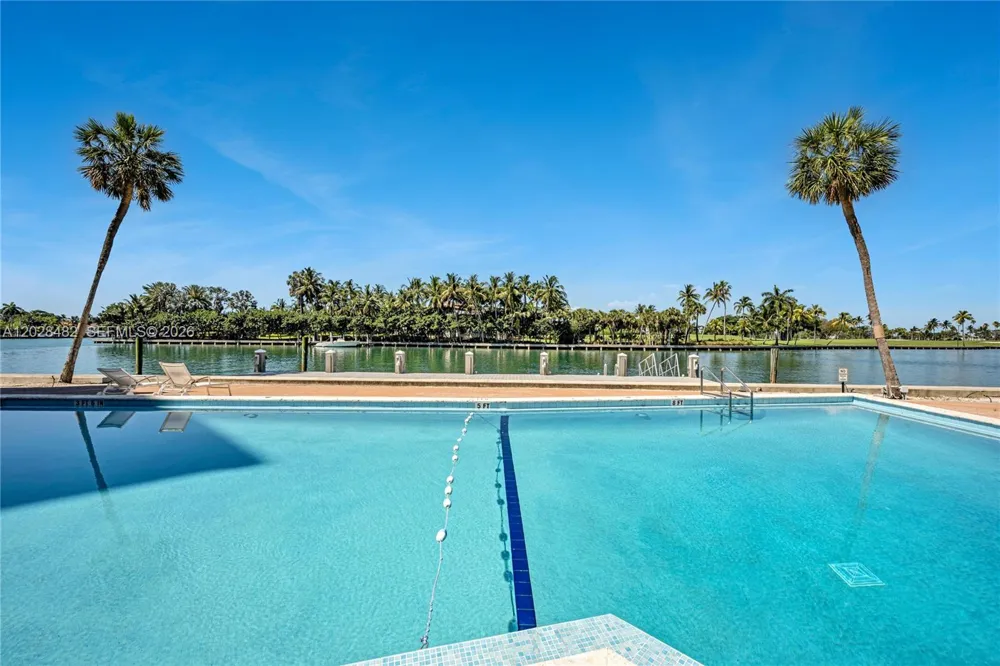 9102 W Bay Harbor Dr #3-C Bay Harbor Islands, FL 33154