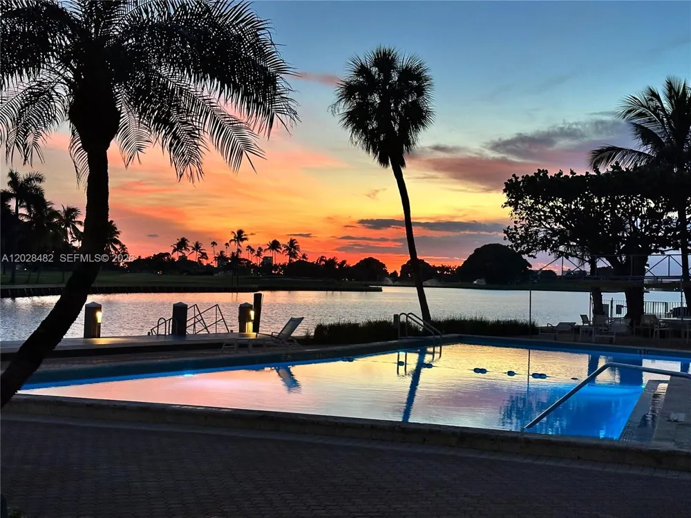 9102 W Bay Harbor Dr #3-C Bay Harbor Islands, FL 33154
