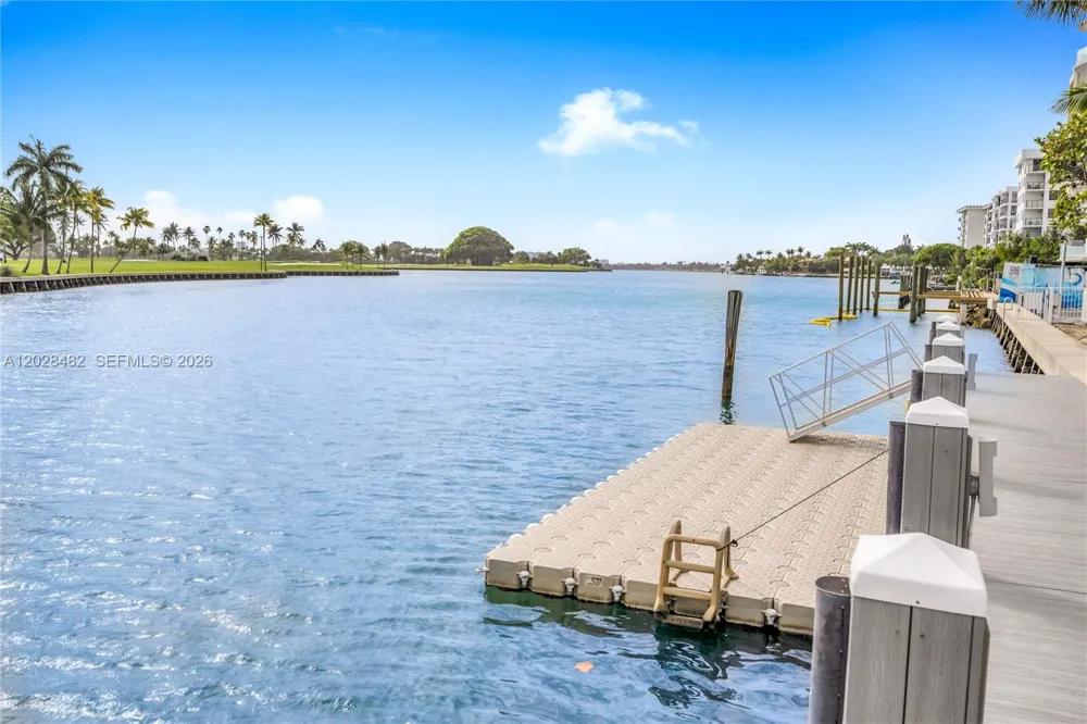 9102 W Bay Harbor Dr #3-C Bay Harbor Islands, FL 33154
