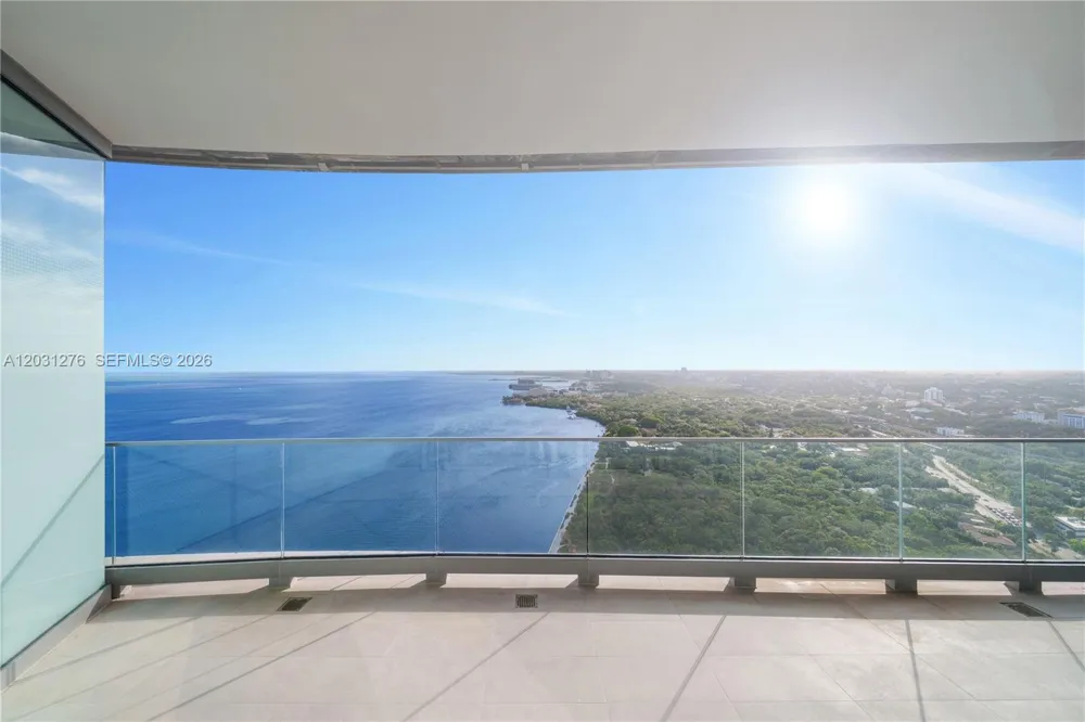 175 SE 25 Rd #3403 Miami, FL 33129