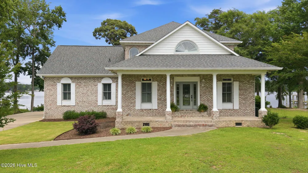 121 Sabre Point Drive Bath, NC 27808