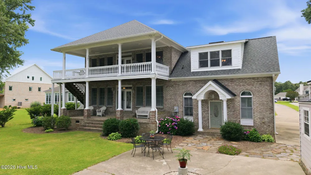 121 Sabre Point Drive Bath, NC 27808