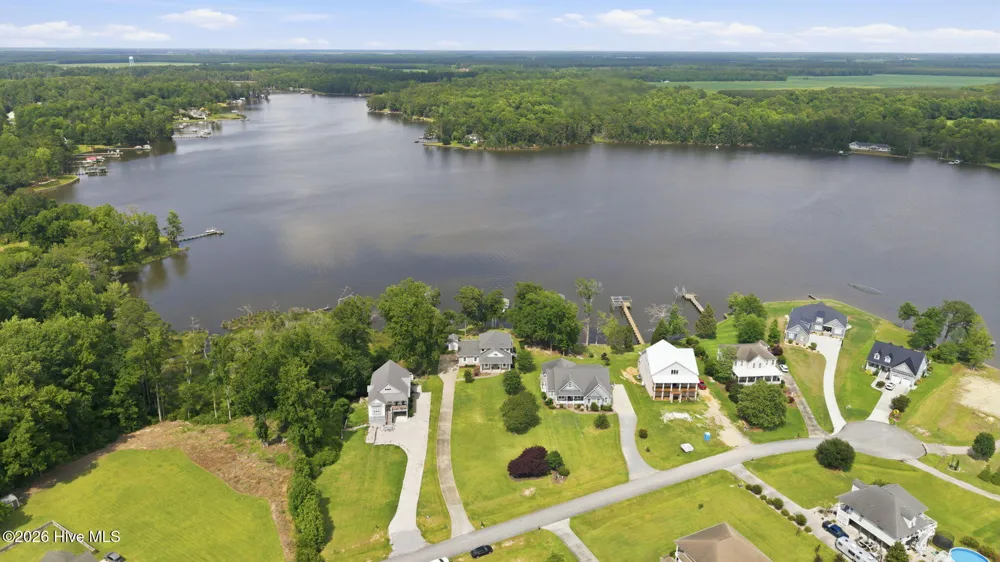121 Sabre Point Drive Bath, NC 27808