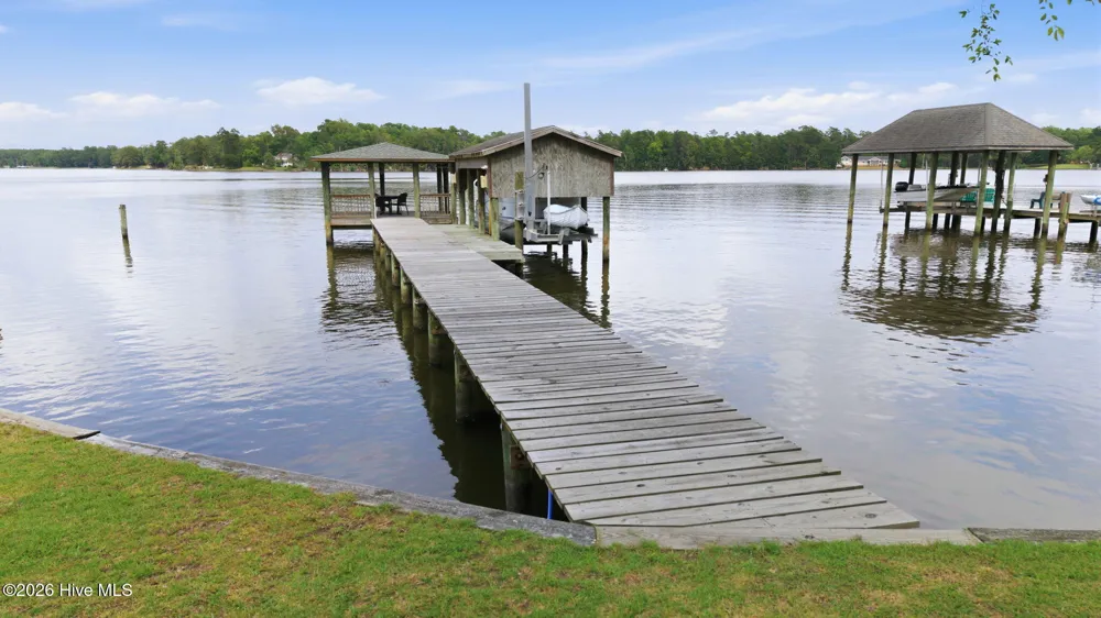 121 Sabre Point Drive Bath, NC 27808
