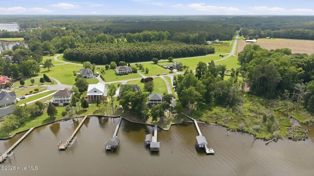 121 Sabre Point Drive Bath, NC 27808