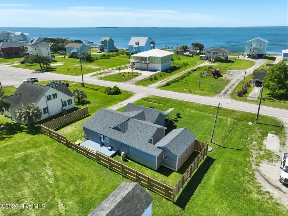 899 Island Road Harkers Island, NC 28531