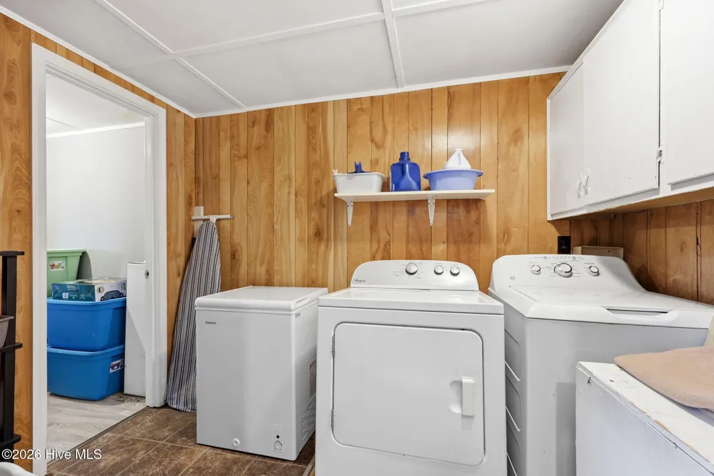 899 Island Road Harkers Island, NC 28531