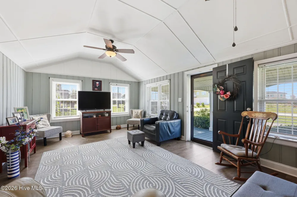 899 Island Road Harkers Island, NC 28531