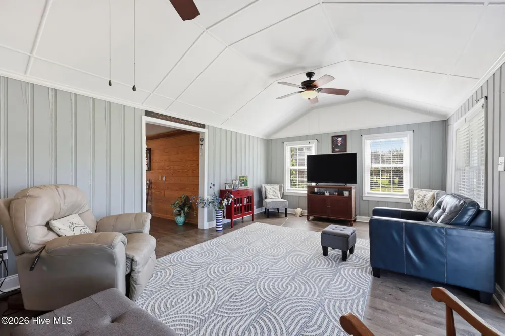 899 Island Road Harkers Island, NC 28531