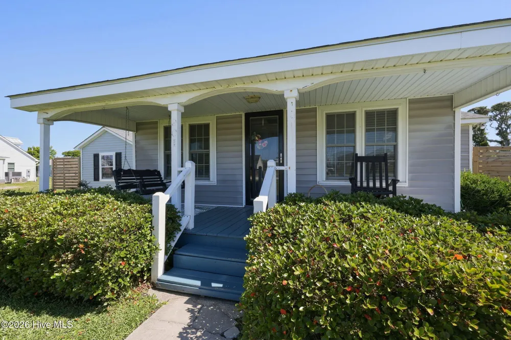 899 Island Road Harkers Island, NC 28531