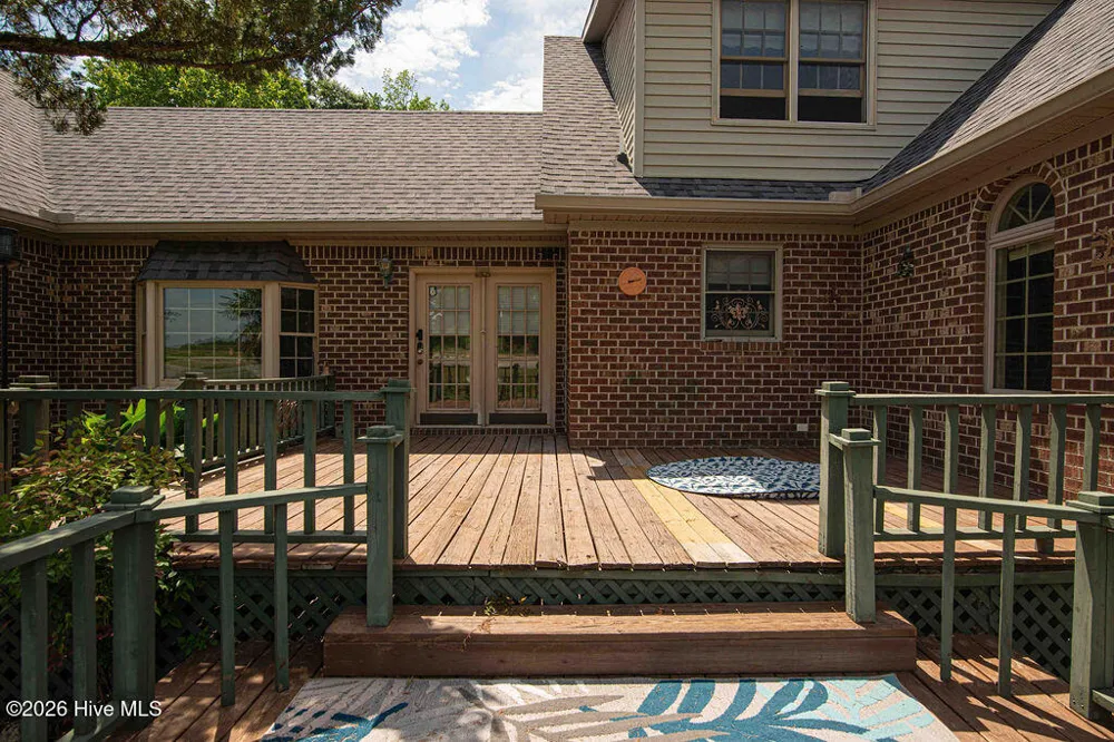 1020 Holly Creek Boulevard Williamston, NC 27892