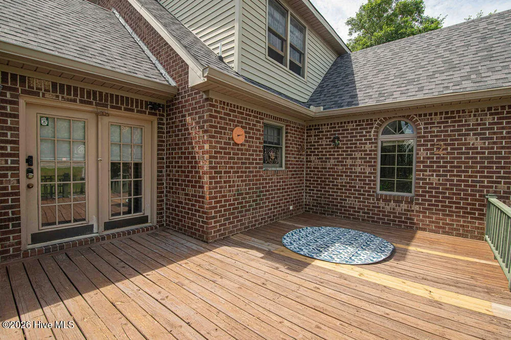 1020 Holly Creek Boulevard Williamston, NC 27892