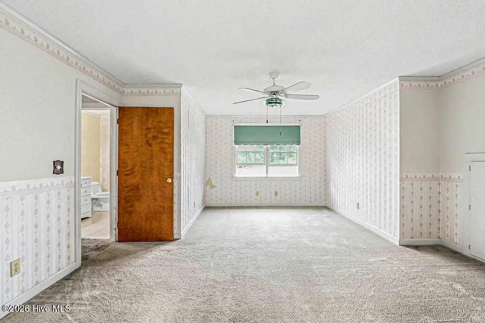 1020 Holly Creek Boulevard Williamston, NC 27892