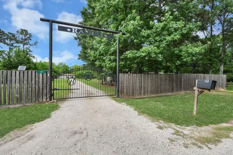 585 County Road 3796