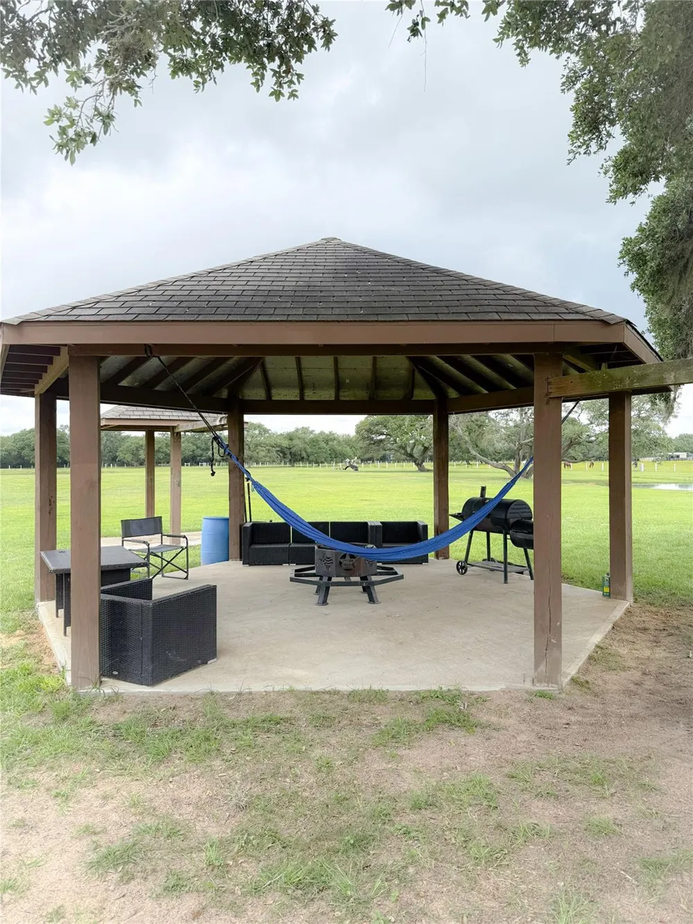 986 Private Road 1024 Hallettsville, TX 77964
