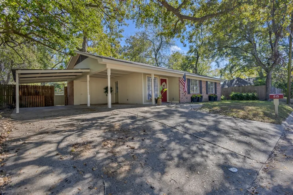 815 Bledsoe Street Gilmer, TX 75644
