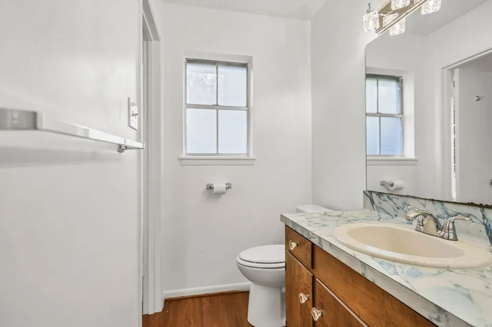 815 Bledsoe Street Gilmer, TX 75644