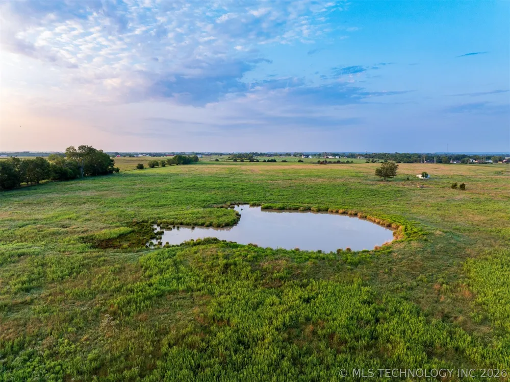 7 3990 ROAD Dewey, OK 74029