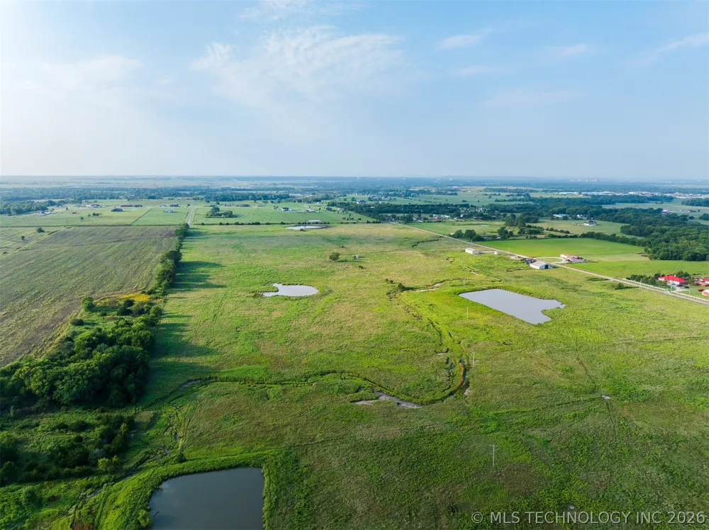 7 3990 ROAD Dewey, OK 74029