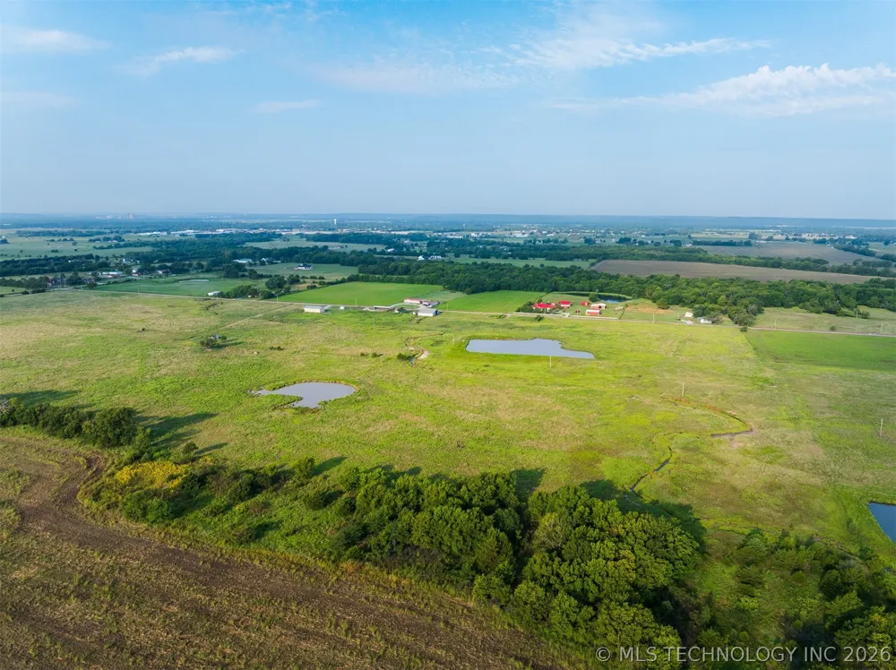 7 3990 ROAD Dewey, OK 74029