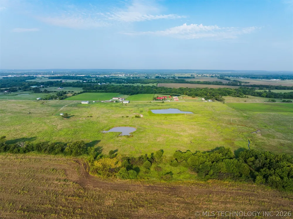 7 3990 ROAD Dewey, OK 74029