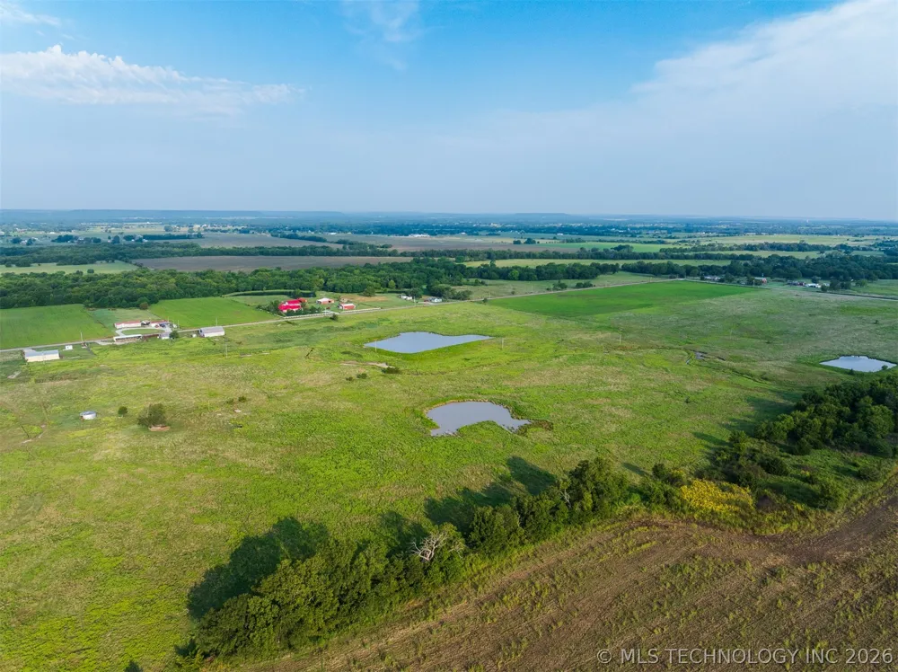 7 3990 ROAD Dewey, OK 74029
