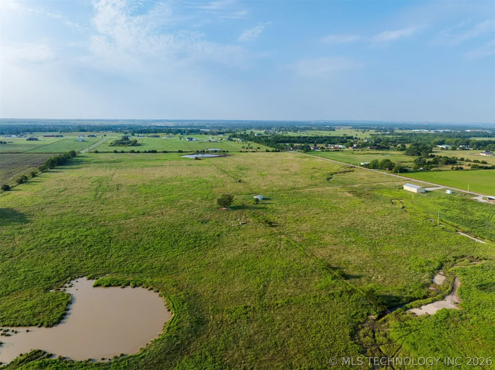 7 3990 ROAD Dewey, OK 74029