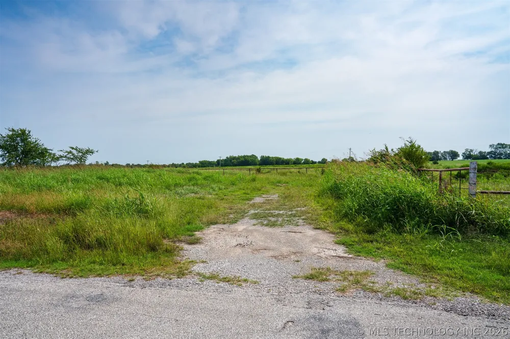 7 3990 ROAD Dewey, OK 74029