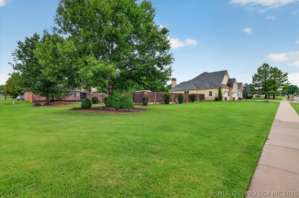 3115 Kingston Drive Bartlesville, OK 74006