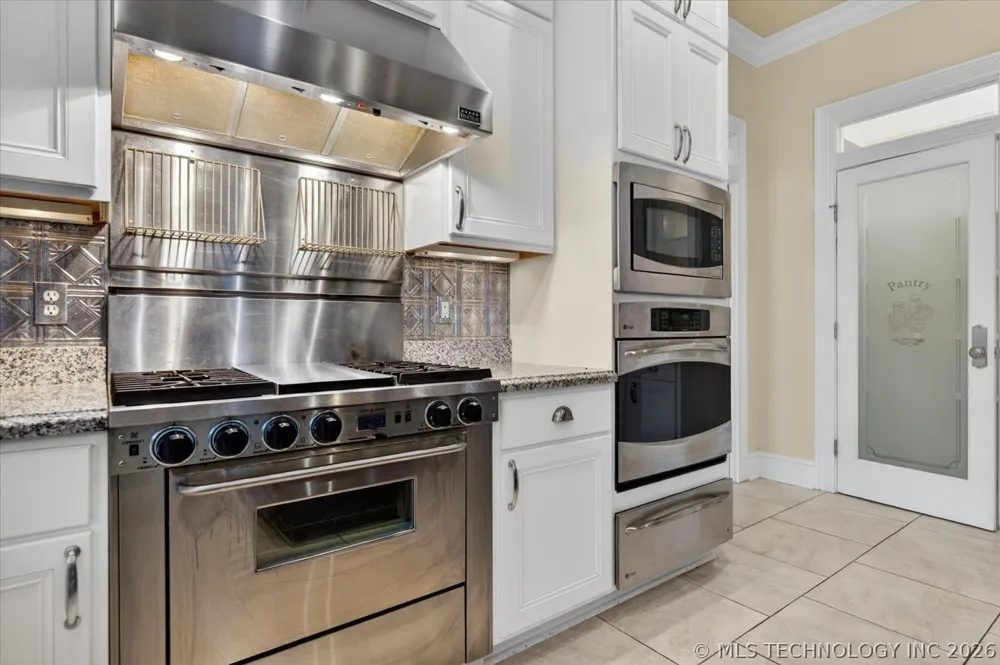3115 Kingston Drive Bartlesville, OK 74006