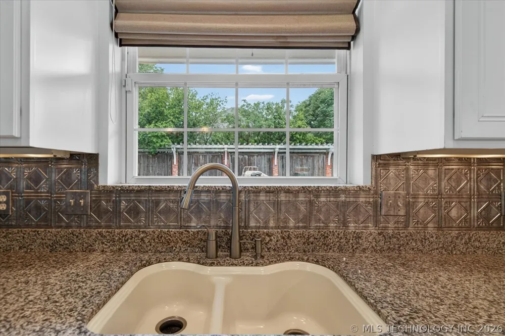 3115 Kingston Drive Bartlesville, OK 74006