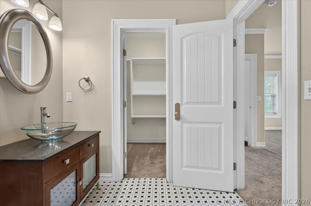 3115 Kingston Drive Bartlesville, OK 74006